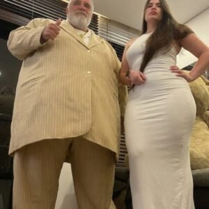 From Wealth to Meaning: A Woman Chooses Real Connection Over a Life of Luxury